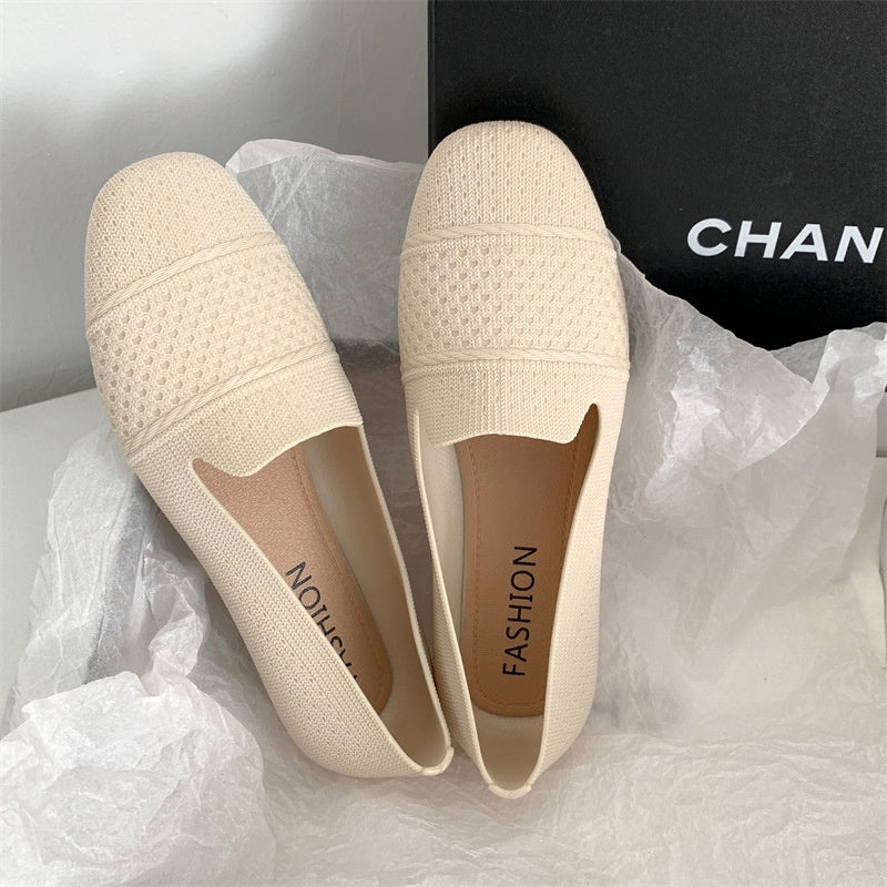 Încălțăminte nouă, plată, de culoare solidă, pentru damă