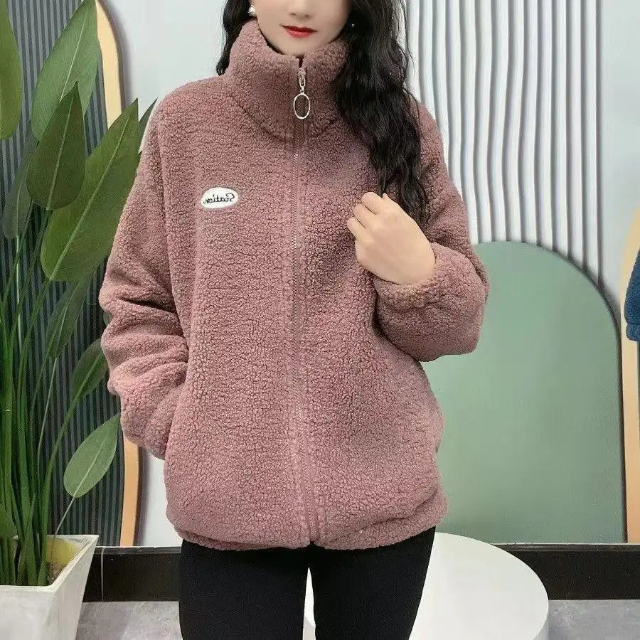 Jachetă nouă pentru femei