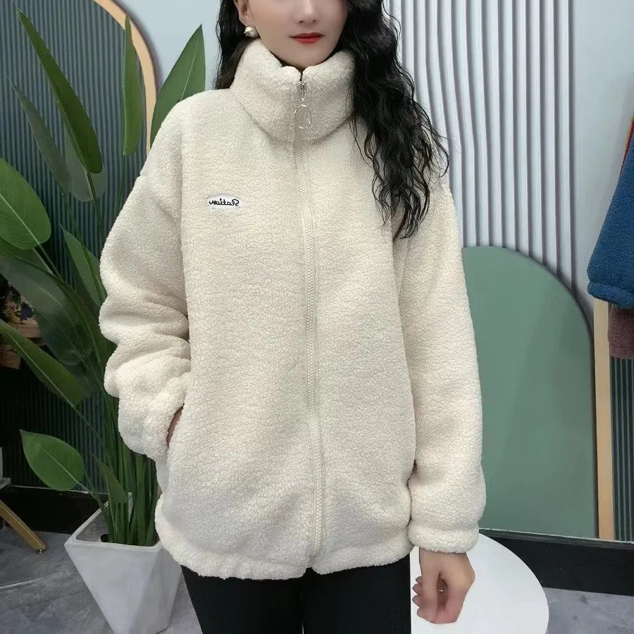 Jachetă nouă pentru femei